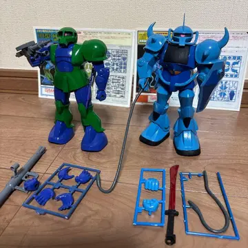 1/100 구프, 구 자쿠 2체 페인팅 조립 완료 구 키트