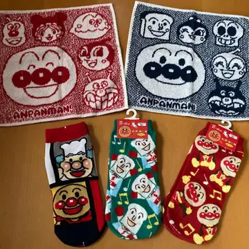 미사용 새상품 호빵맨 타월 손수건 2장 & 삭스 3켤레 세트