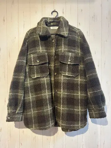 RIKKA 체크 무늬 보아 자켓