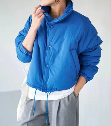 스픽앤스팬 패딩 숏 블루종 사이즈 36