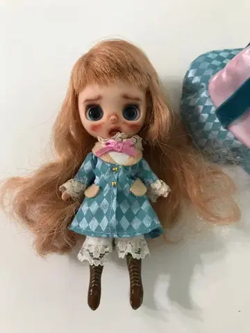 커스텀 미니 브라이스 작가님