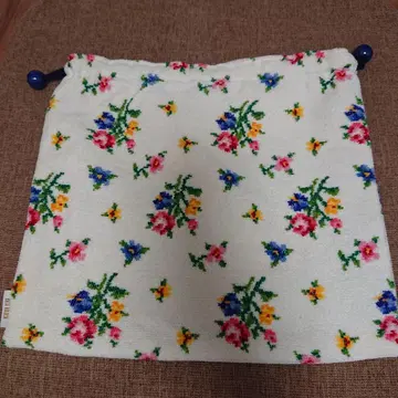 새상품 택 없음 FILLER 꽃무늬 복조리 파우치 대