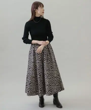 어반 리서치 서니 라벨 스커트 레오파드 무늬 턱 플레어 스커트