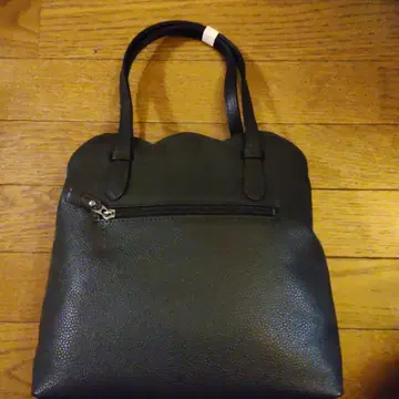 심플 블랙 토트백