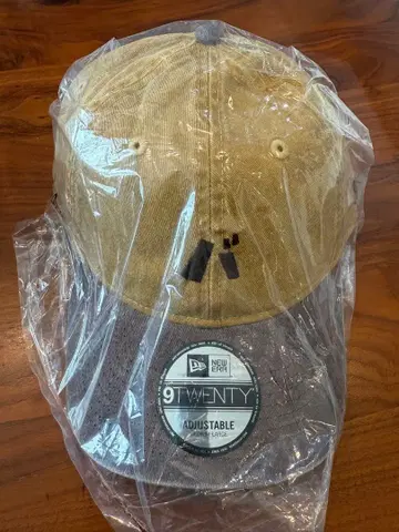 바나나맨 POPUPSTORE 뉴에라 캡 NEW ERA 빨간 연필