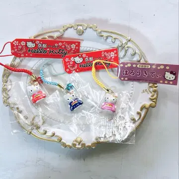 교토 버전 헬로키티 족자 채색 키티 파랑 빨강 핑크 기모노