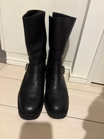 새상품급 Diana 가죽 블랙 부츠 24