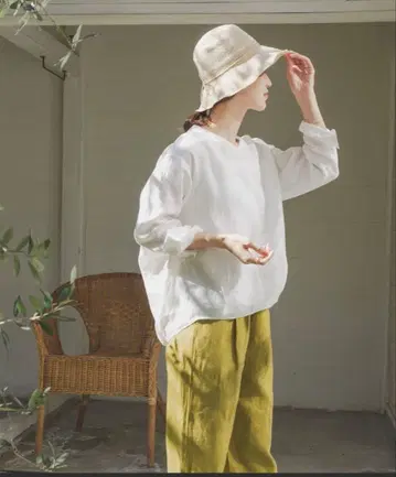 어반 리서치 도어스 화이트 긴팔 셔츠