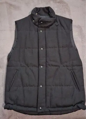 BL7 Black 다운 베스트