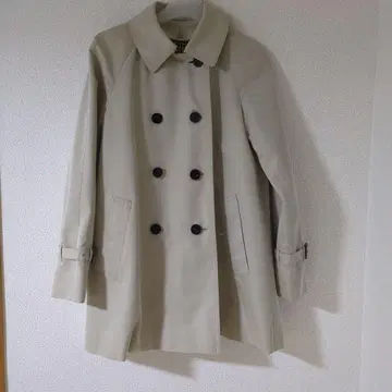 초특가 아쿠아 스큐텀 트렌치코트