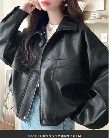 moment+ 2WAY 컬러 숏 기장 인조 가죽 블루종