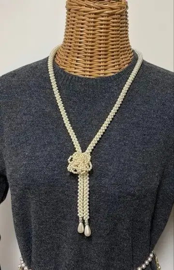 귀여운 루프 타이! 아이보리 펄풍 목걸이 꽃 모티브