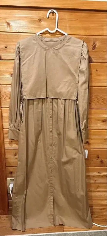 내추럴 뷰티 베이직 베이지 긴팔 셔츠 원피스