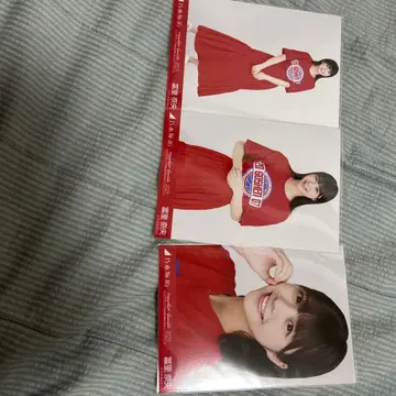 사카미치 시리즈 빨간색 T셔츠와 스커트 세트