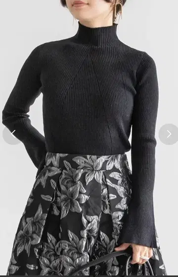 RANDA 하이넥 라메 리브 니트