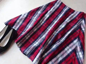 O'NEIL OF DUBLIN 울 미들 퀼트 스커트 빨간색