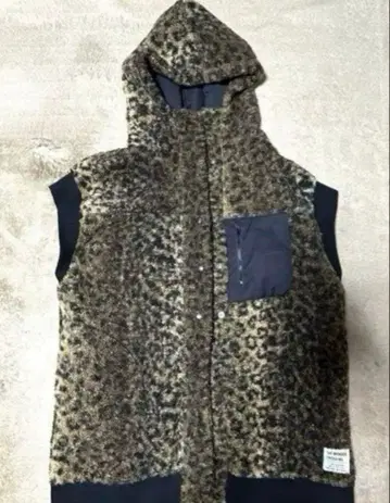 후드 부착 보아 베스트 자켓