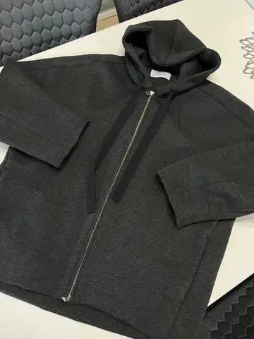 ADAM ET ROPE 다크 그레이 풀 집업 후드티