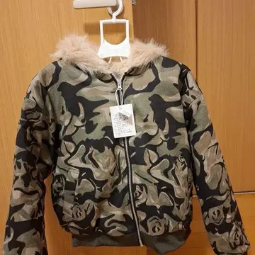 ROUGE 카모 패턴 퍼 부착 자켓