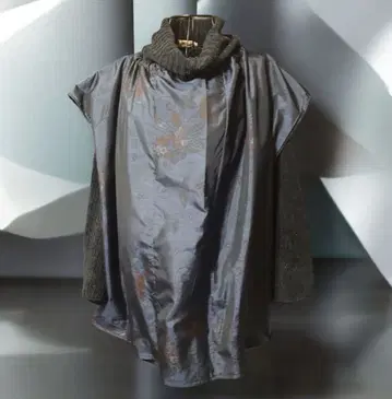 오시마 소매 리메이크 / 슬릿 들어간 루즈핏 튜닉