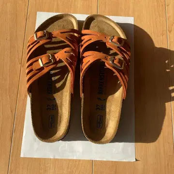 BIRKENSTOCK 버켄스탁