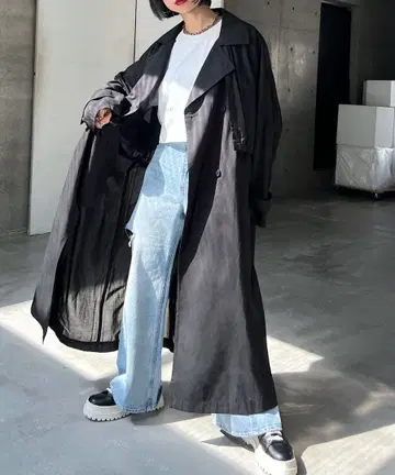 PAGEBOY 블랙 시어 트렌치코트