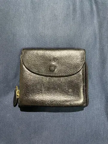 일비종떼 가죽 2단 접이식 지갑