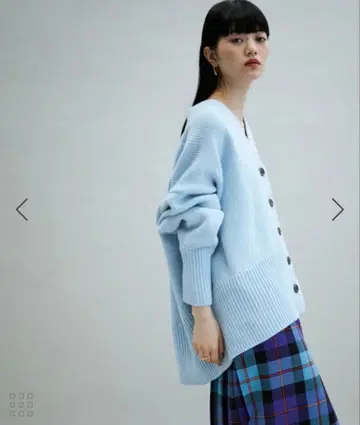 [ ADAM ET ROPE ] 로우 게이지 V넥 가디건 울&알파카 혼방