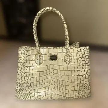 새상품급 크림색 크로커다일풍 토트백