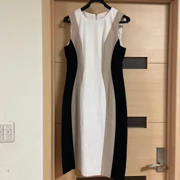 캘빈클라인 슬리브리스 원피스