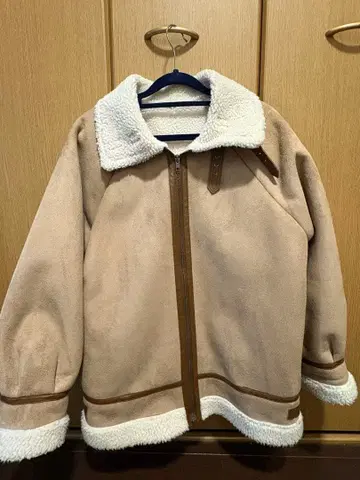 EGOIST 베이지 플리스 보아 자켓