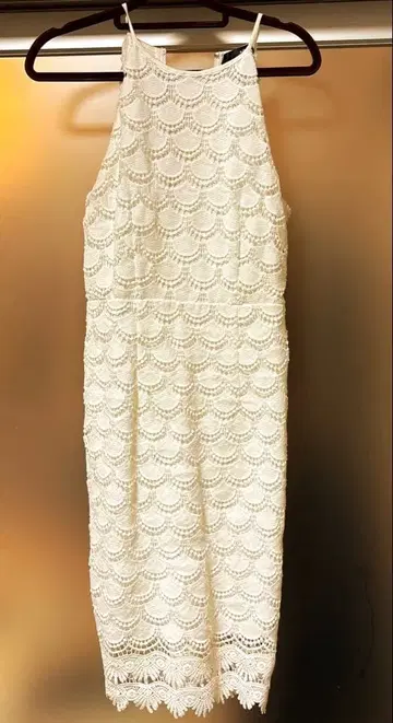 화이트 레이스 슬리브리스 원피스