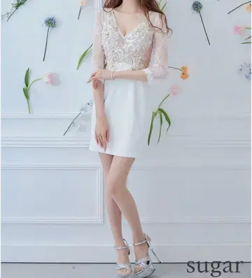 Glossy 아이보리 타이트 드레스 S