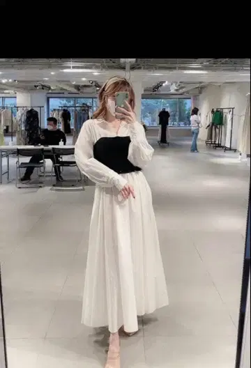 SNIDEL 니트 뷔스티에 볼륨 원피스