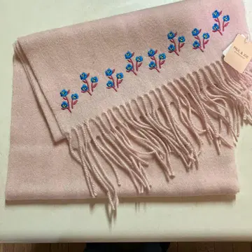 새상품 폴앤조 카시미어 혼방 핑크 꽃 자수 머플러