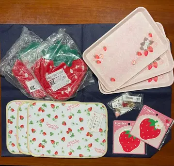 딸기 디자인 굿즈 (코스터, 플레이트, 흡수 매트, 참 세트)
