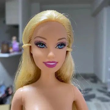 바비 인형 본체 금발