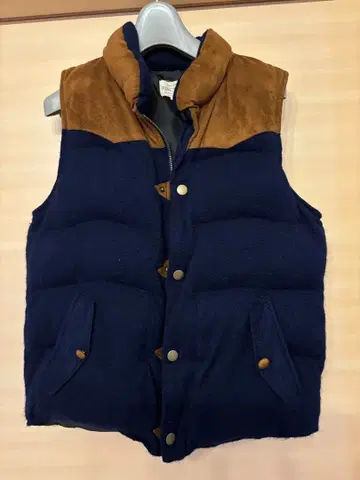 PINC PONC 네이비 브라운 다운 베스트