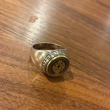 jourbis () HUROU RING SV925