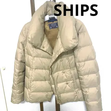 SHIPS. 베이지 다운 자켓