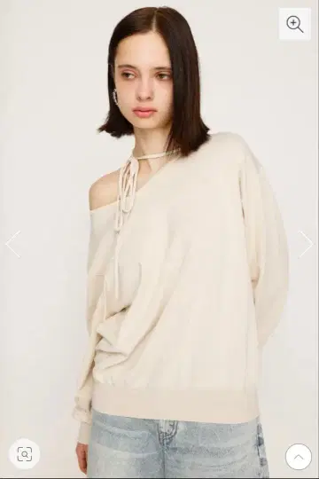 SLY 비대칭 넥 루즈핏 상의