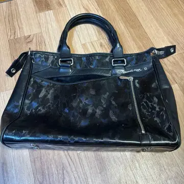 사만사 킹스 백 카모 패턴