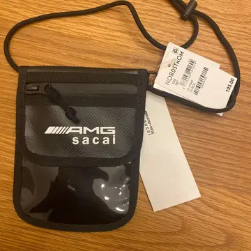 AMG sacai 블랙 파우치 크로스 바디