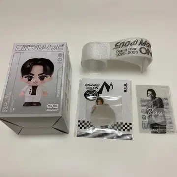 ON RAUL 라울 굿즈 세트