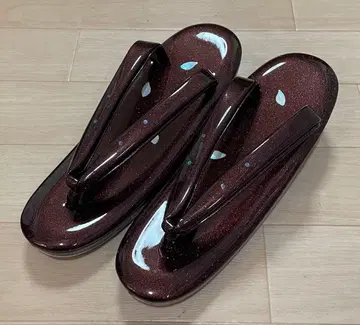 다크 레드 라메 조리 꽃잎 모티브