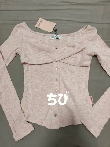 Newalrin 핑크 오프숄더 니트