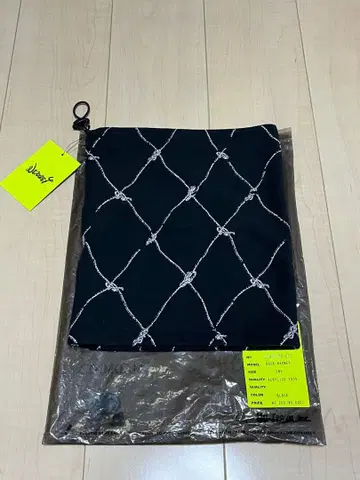 NEXUS 7 2004 AW 컬렉션 넥워머 블랙 미사용 새상품