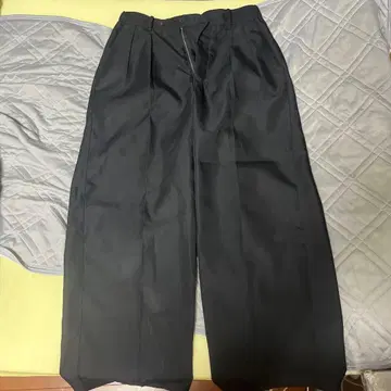 블랙 플리츠 슬랙스 허리밴딩