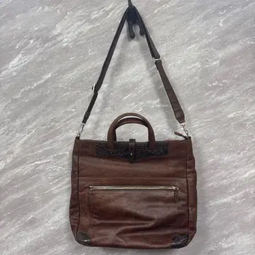 브라운 가죽 숄더백