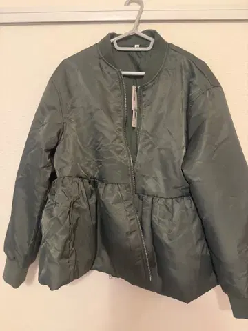 coca 카키 점퍼 M 사이즈